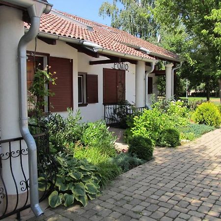 Villa Patio Екстериор снимка