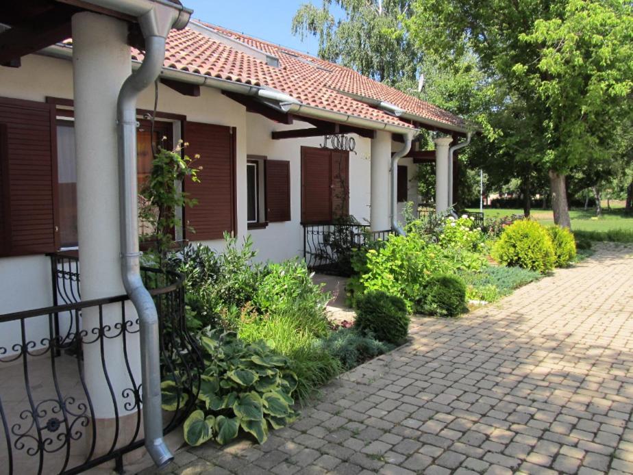 Villa Patio Екстериор снимка