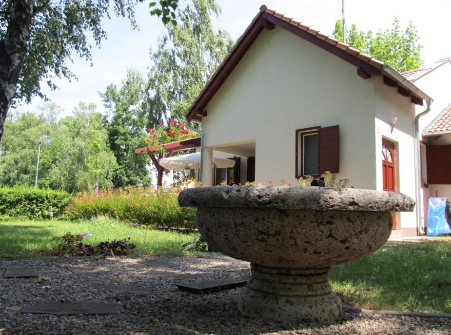 Villa Patio Екстериор снимка